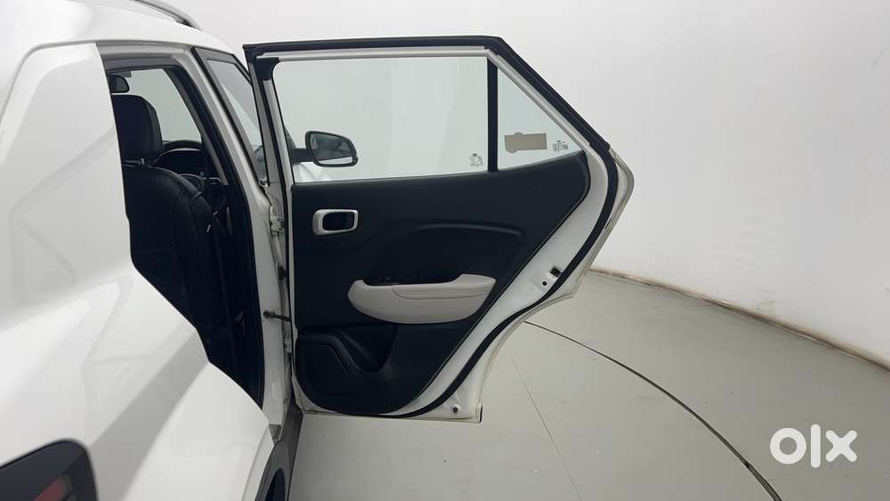 Hyundai Venue 1.5 Crdi Sx (o), 2022, Diesel