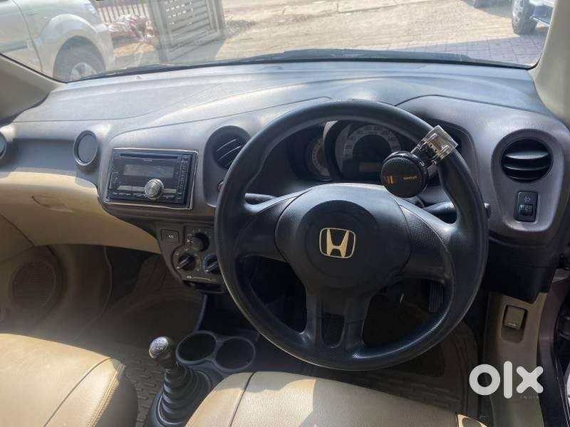 Honda Brio 1.2 E Mt, 2012, Petrol