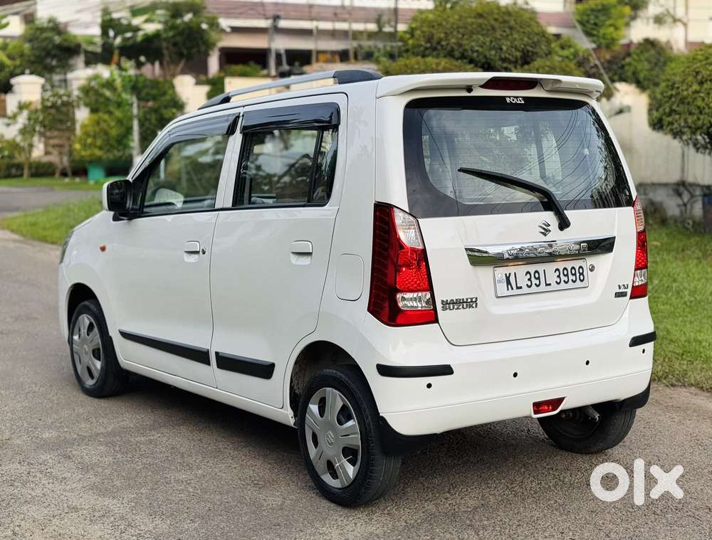 Maruti Suzuki Wagon R 1.0 Vxi Amt, 2017, Petrol