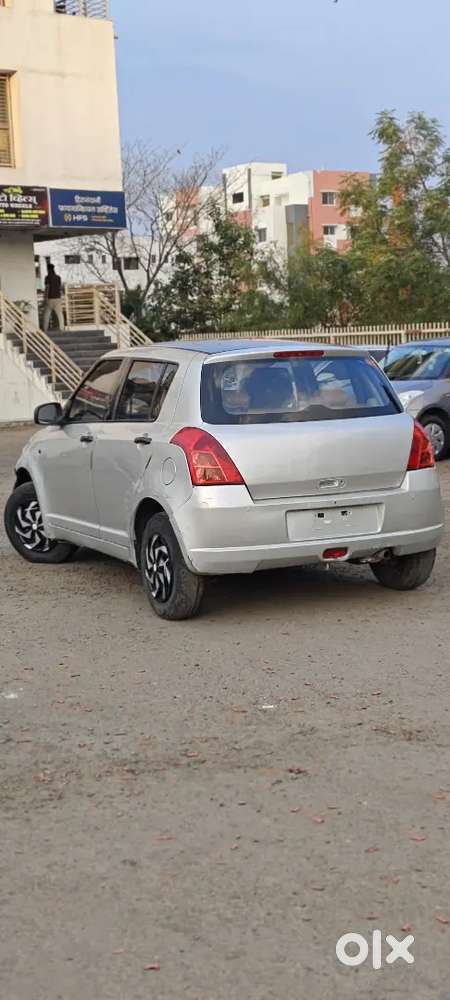Maruti Suzuki Swift 2007 Cng & Hybrids 80000 Km Driven
