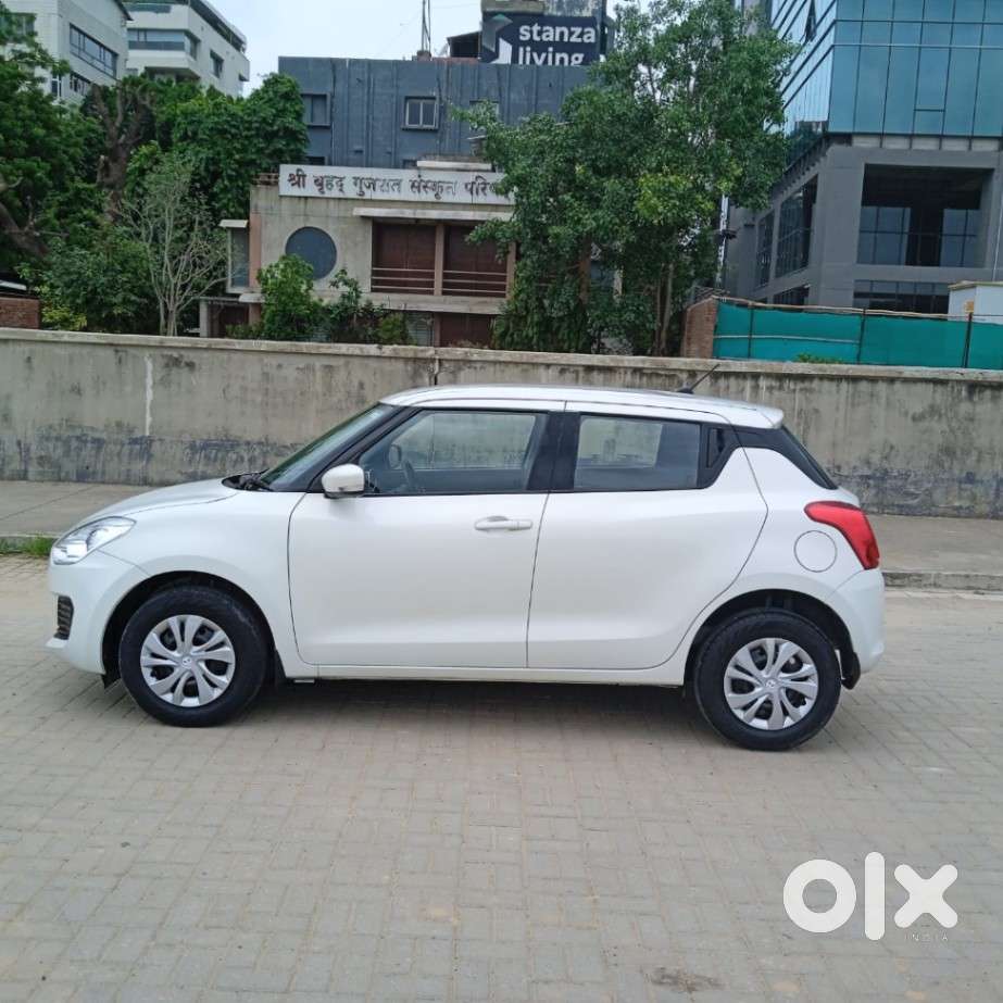 Maruti Suzuki Swift Vxi Ags, 2024, Petrol