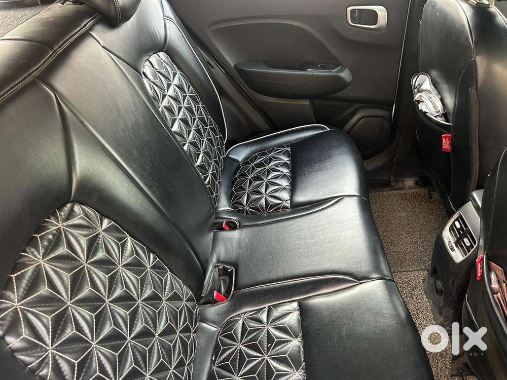 Hyundai Venue 2019 Petrol Well Maintained
