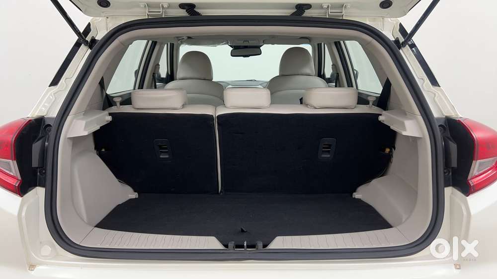Mahindra Xuv300 W8 Option, 2023, Petrol