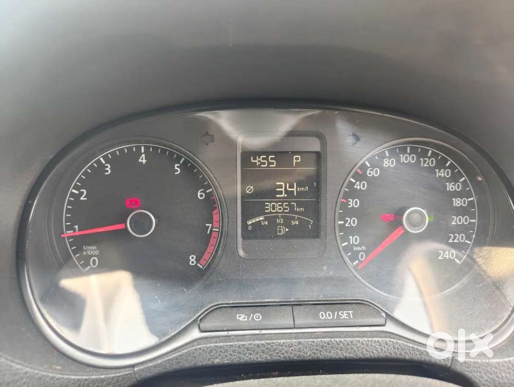 Volkswagen Polo 1.0 Tsi Comfortline At, 2022, Petrol