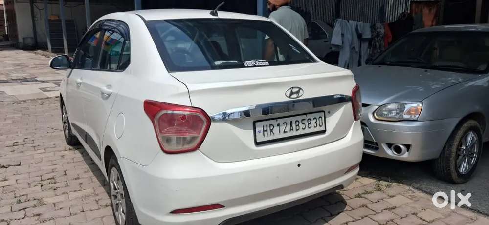 Hyundai Xcent Base 2016