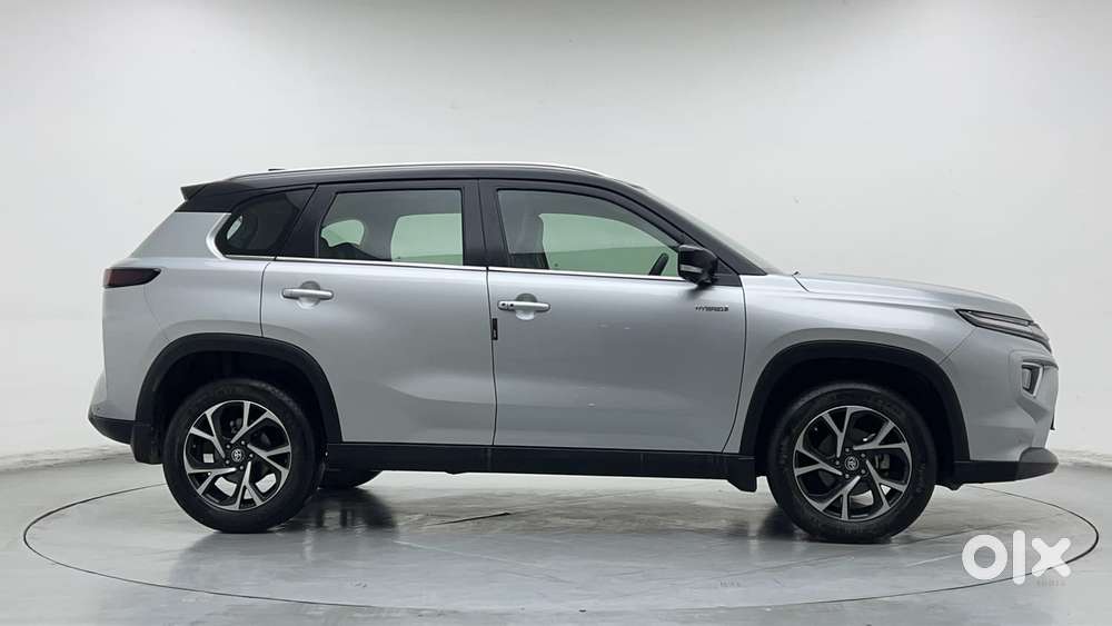 Toyota Urban Cruiser Hyryder 1.5 V Hybrid, 2023, Petrol