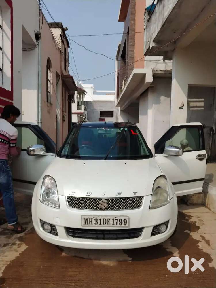 Maruti Suzuki Swift 2010 Petrol 137000 Km Driven
