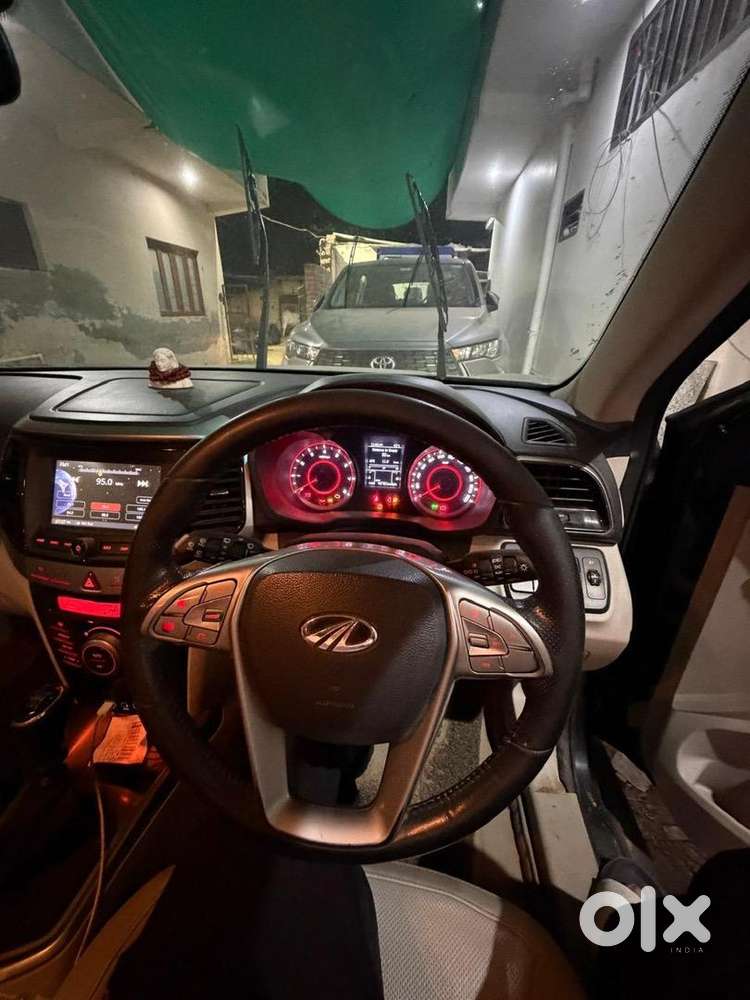 Mahindra Car 2019 Petrol