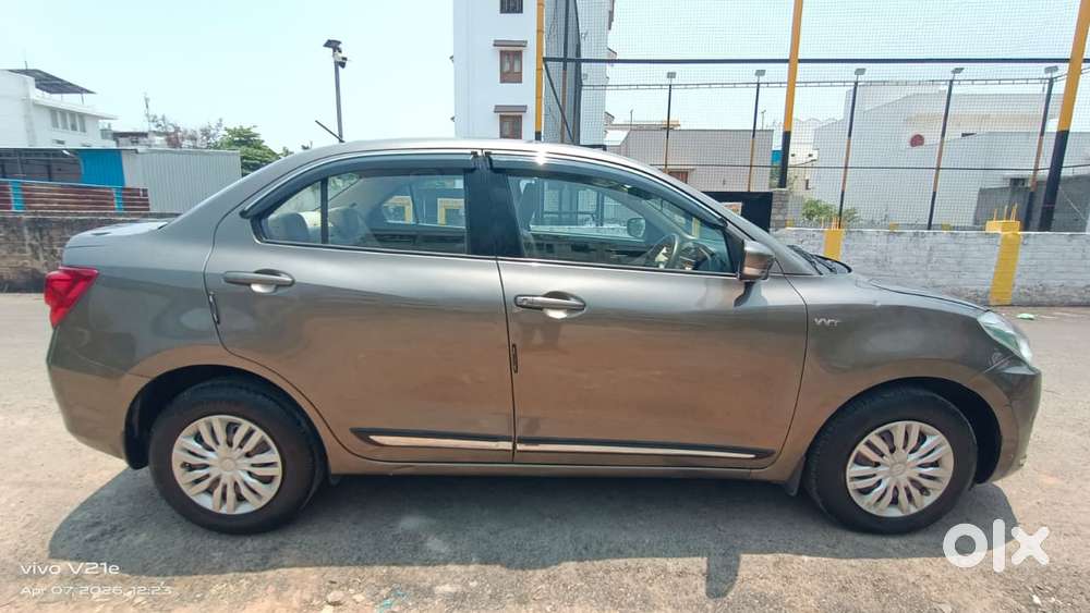 Maruti Suzuki Swift Dzire Vxi(o) Amt, 2018, Petrol