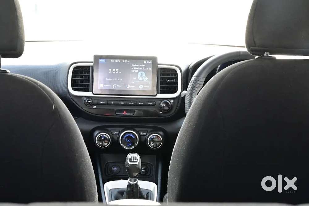 Hyundai Venue 2021 Diesel Well Maintained