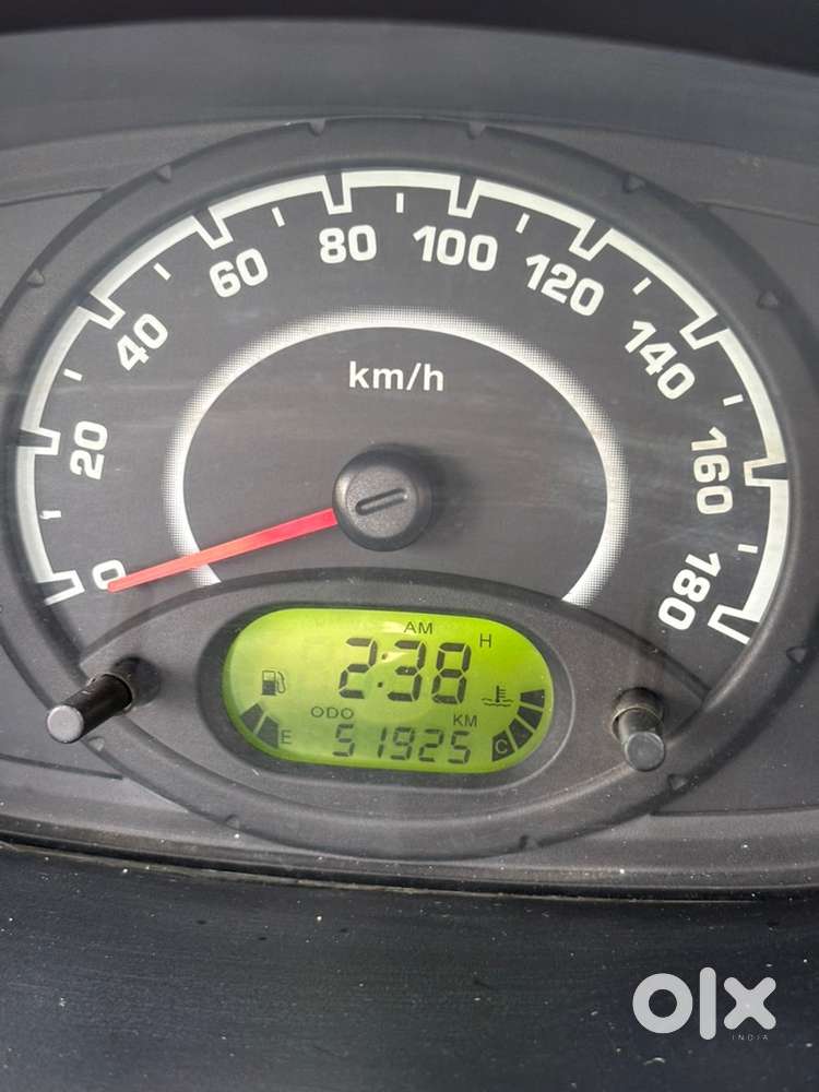 Chevrolet Spark Petrol 2011 Year
