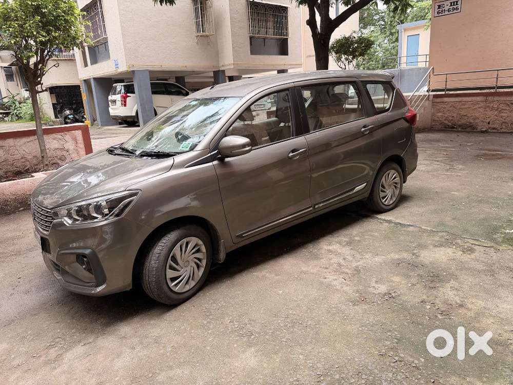 Ertiga Cng 2020 39000 Km Magma Grey