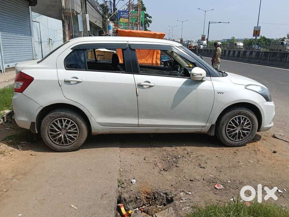 Maruti Suzuki Swift Dzire 1.2 Vxi Bsiv, 2017, Petrol