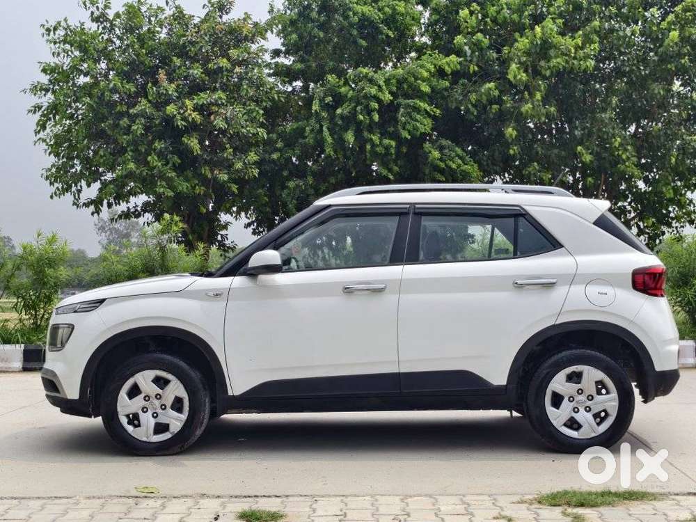 Hyundai Venue S 1.2 Petrol, 2021, Cng & Hybrids