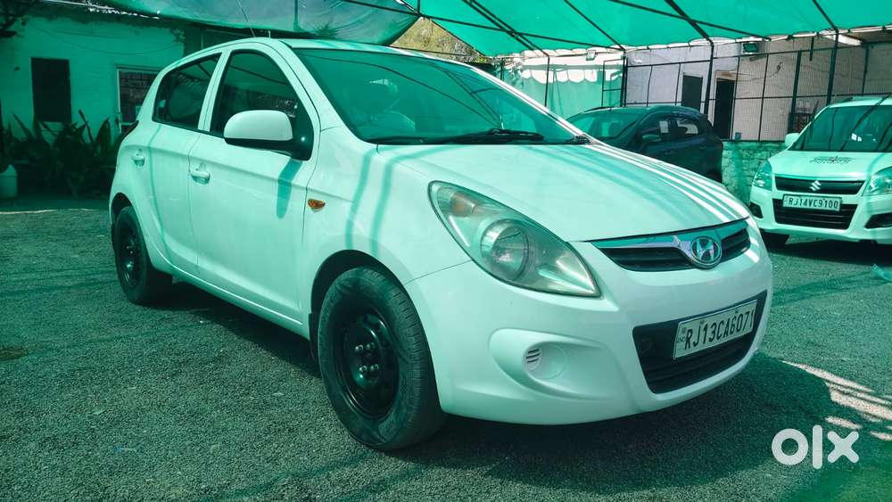 Hyundai I20 Magna Optional 1.2, 2011, Petrol