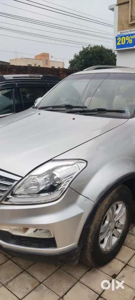 Mahindra Ssangyong Rexton 2013