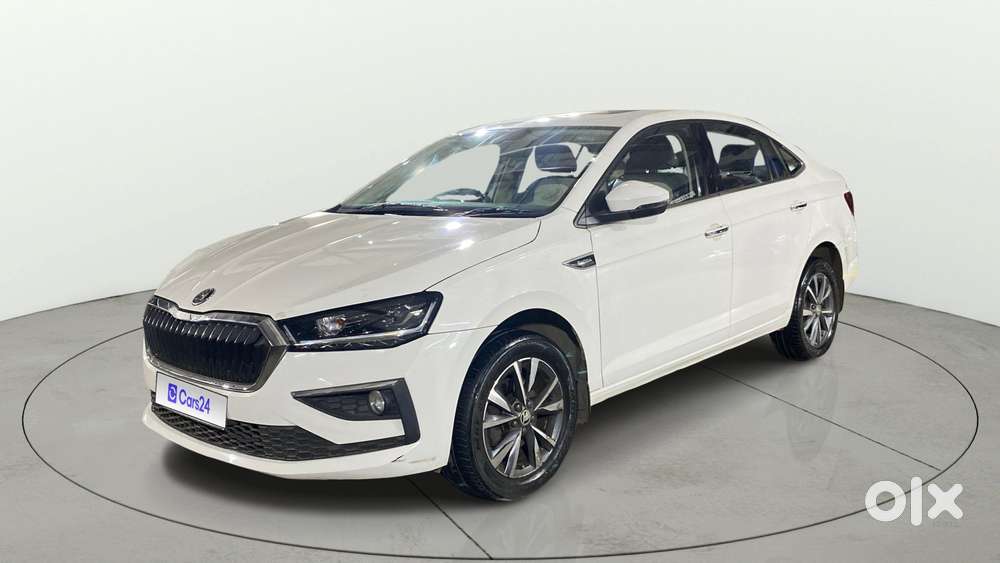 Skoda Slavia 1.0 Tsi Style At, 2023, Petrol