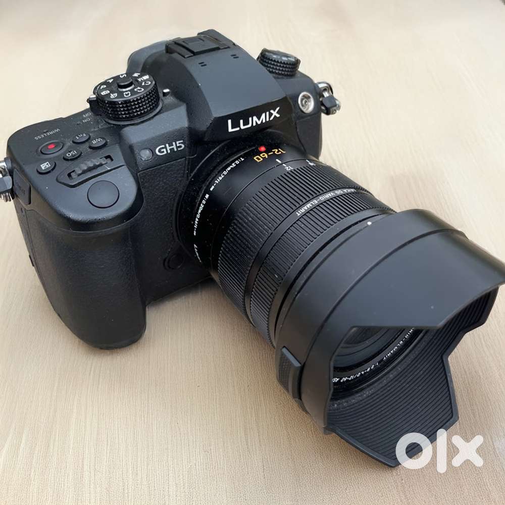 DSLR Panasonic Lumix GH5 with KIT Lens 12mm-60mm Cameras