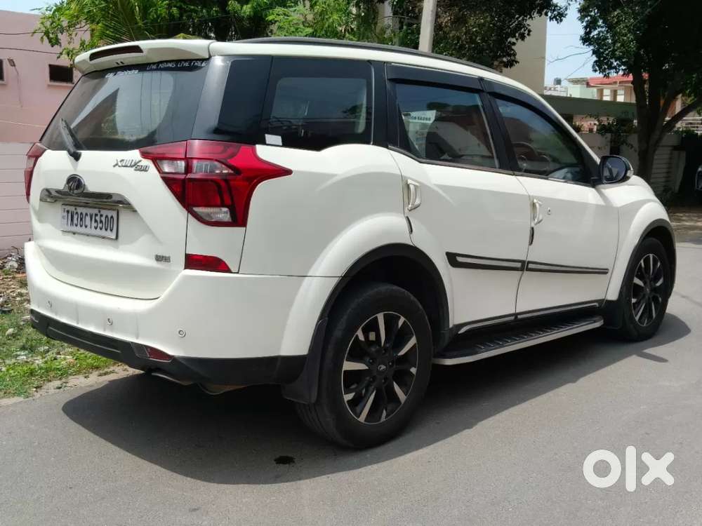 Mahindra Xuv500 W11 Option Awd, 2021, Diesel