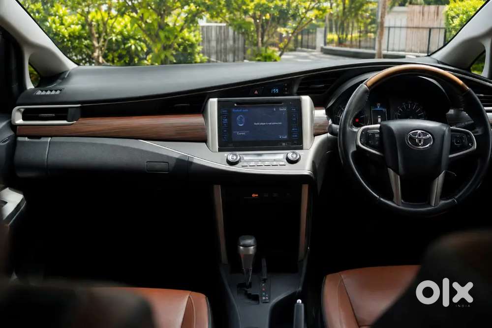 Toyota Innova Crysta 2017