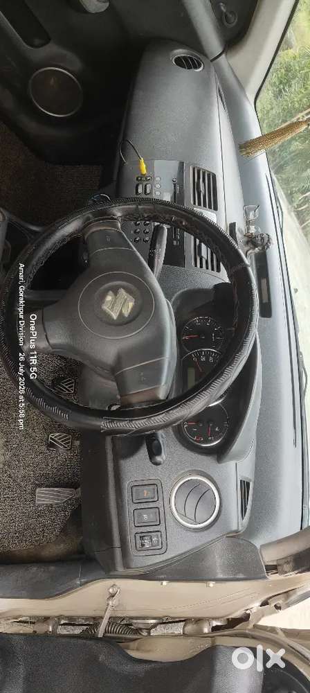 Maruti Suzuki Dzire Tour 2010  / 5 शाल कागज रिन्युअल हो गया है