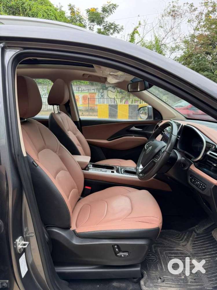 Mg Hector Plus Savvy Pro 1.5 Turbo Petrol Cvt 7 Str, 2023, Petrol