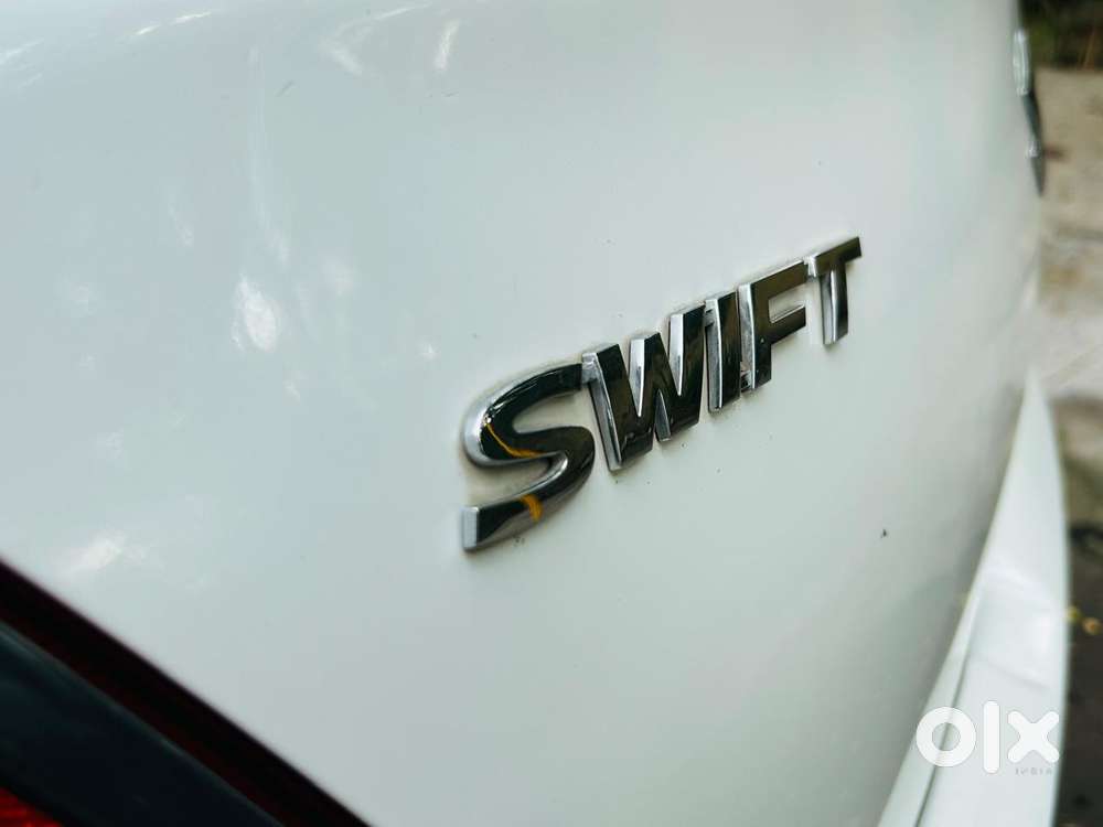 Maruti Suzuki Swift Vvt Lxi, 2021, Petrol