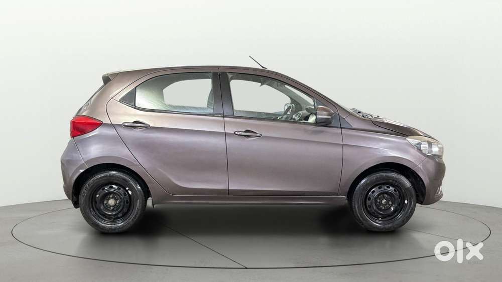 Tata Tiago 1.2 Revotron Xz, 2017, Petrol