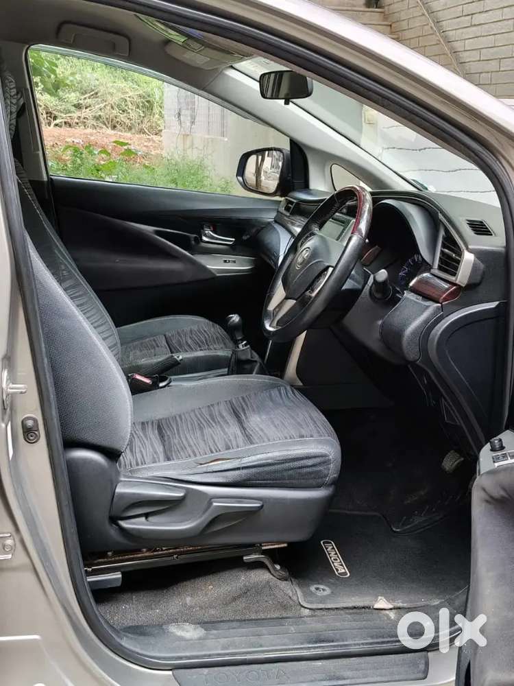 Toyota Innova Crysta 2016