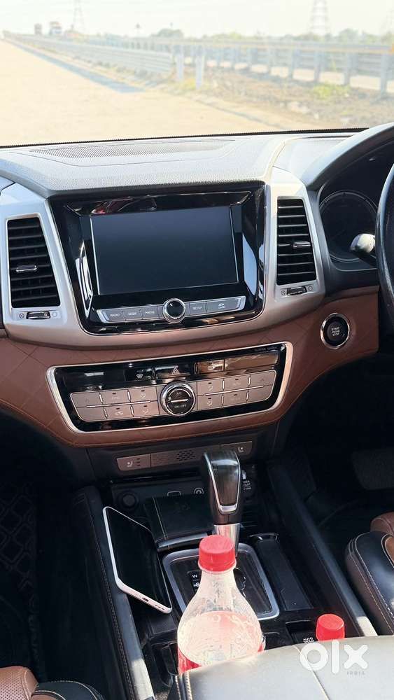 Mahindra Alturas G4 4wd At, 2019, Diesel