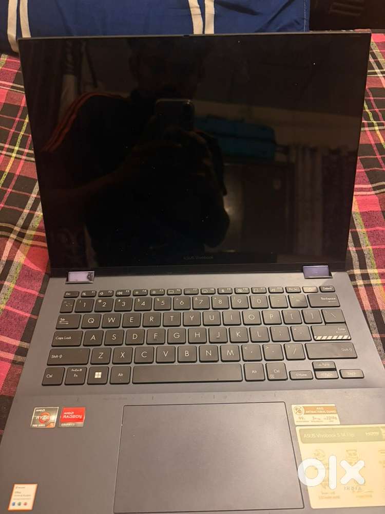 Touch foldable laptop
