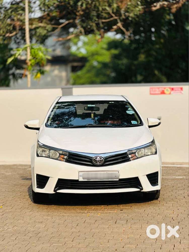 Toyota Corolla Altis 2013-2017 D-4d Js, 2014, Diesel