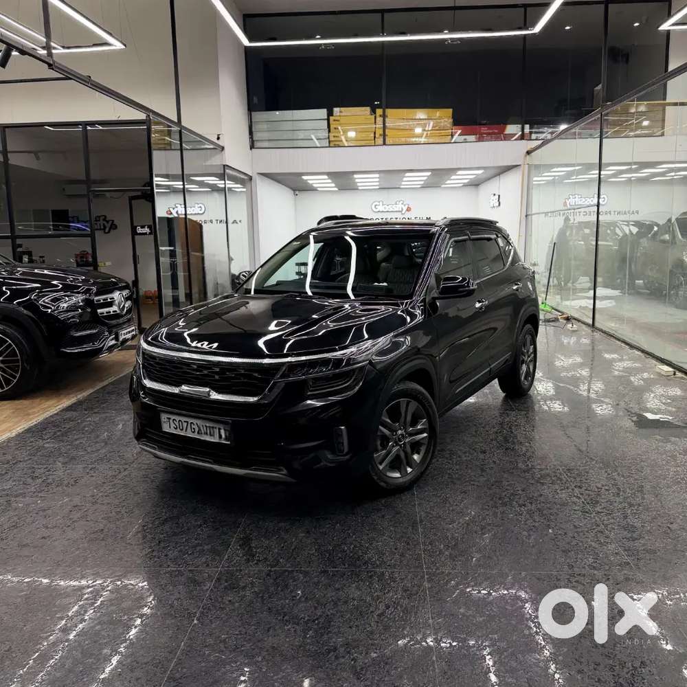 Kia Seltos 1.5 Htx At Ivt  Black Color 2019 Showroom Track Beautiful