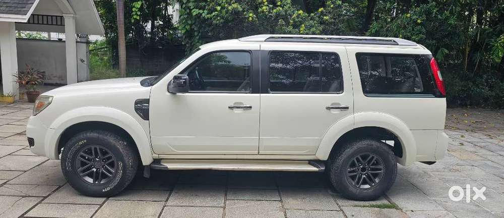 Ford Endeavour 3.0l 4x4 At, 2013, Diesel