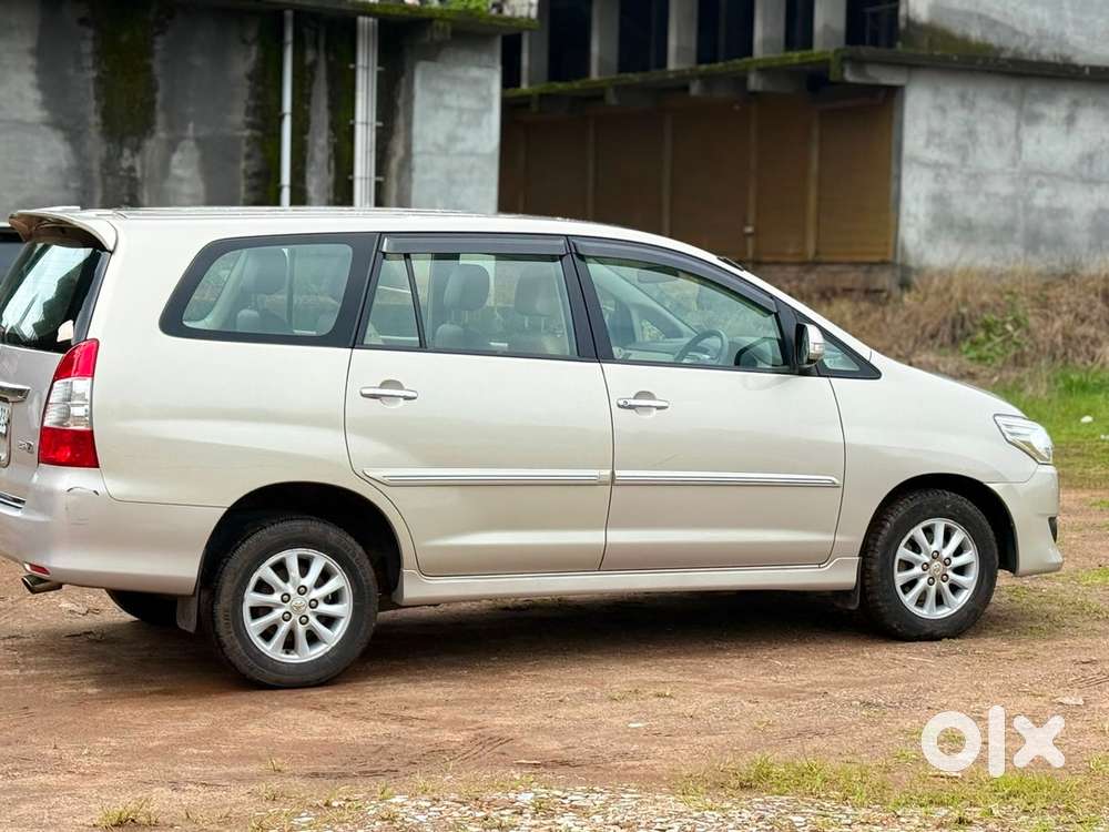 Toyota Innova Diesel 2012