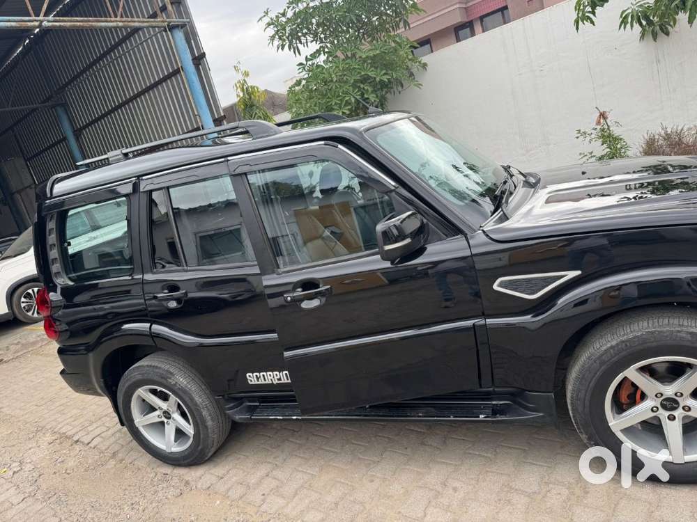 Mahindra Scorpio 2018 S5 Converted S11 Diesel Well Maintained