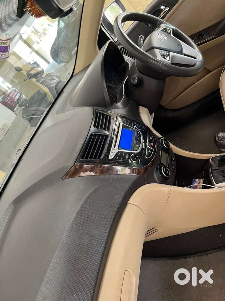 Hyundai Verna Fluidic 2012