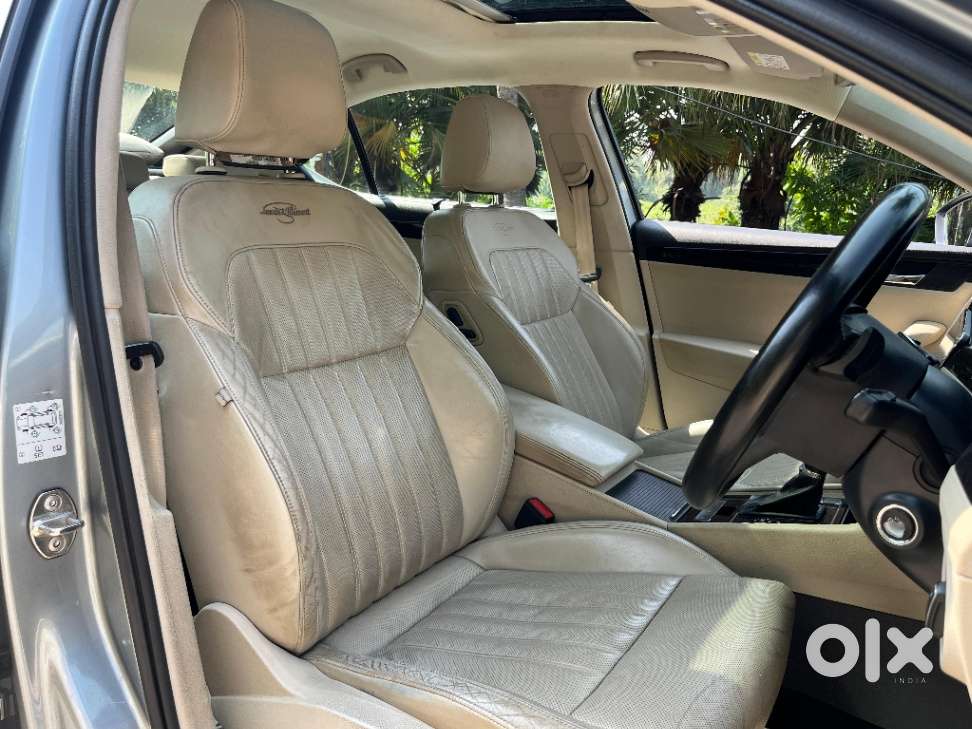 Skoda Superb L&k 2.0 Tdi At, 2018, Petrol