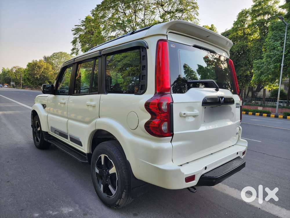 Mahindra Scorpio Classic 2.2 S 11 Mt 7 Str, 2022, Diesel
