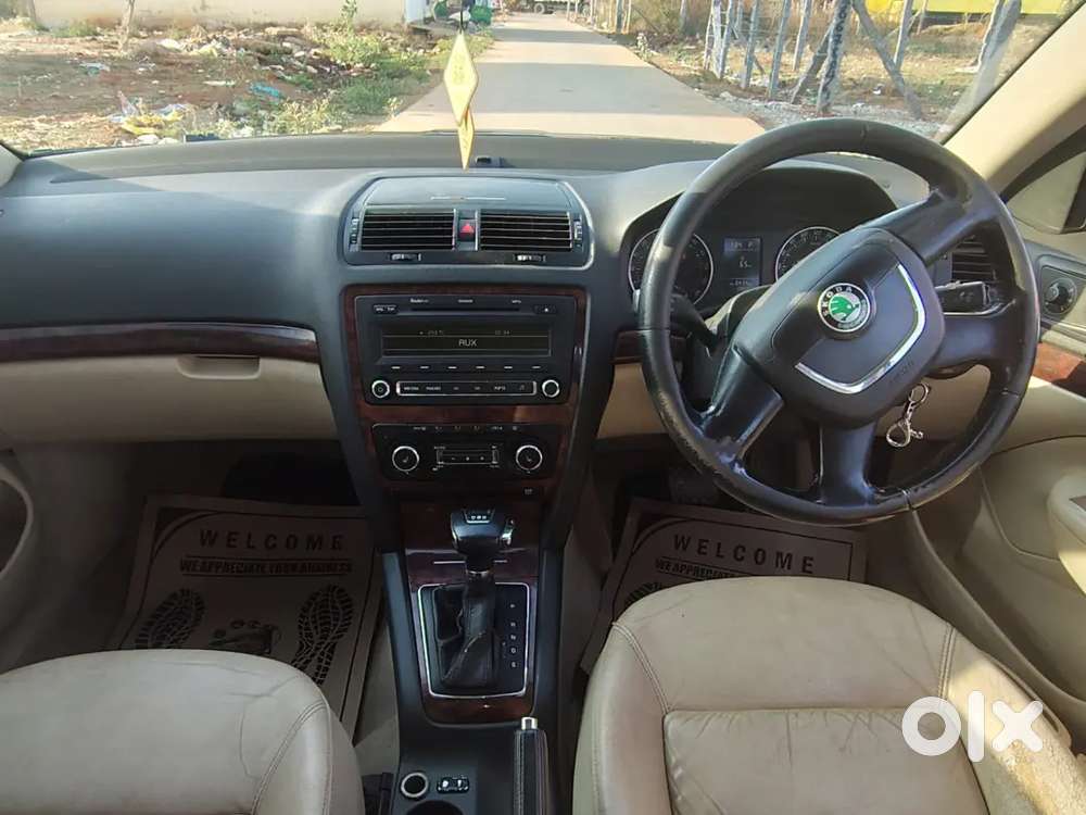 Skoda Laura Elegance 2011 Diesel