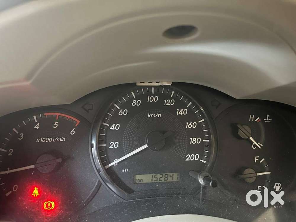 Innova 2.5 Liter, Single Owner. Periodic Toyota Service.