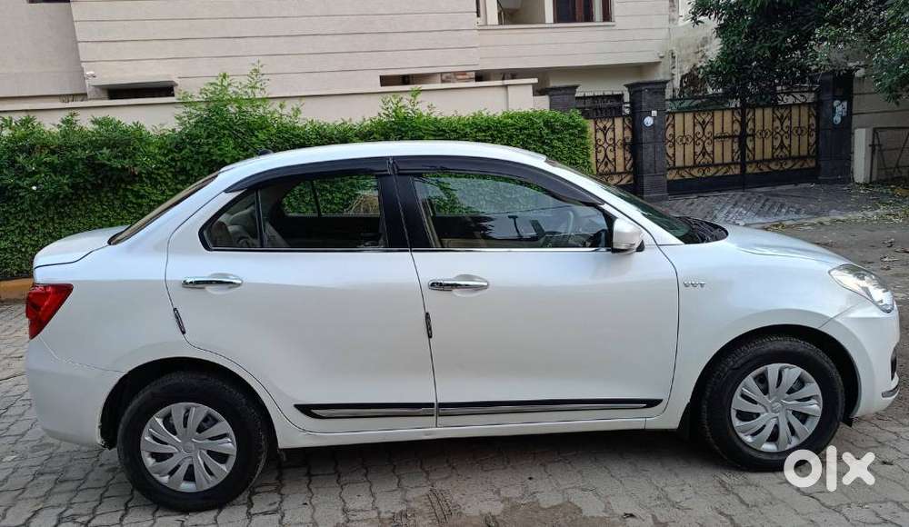 Maruti Suzuki Swift Dzire Vxi(o) Amt, 2019, Petrol
