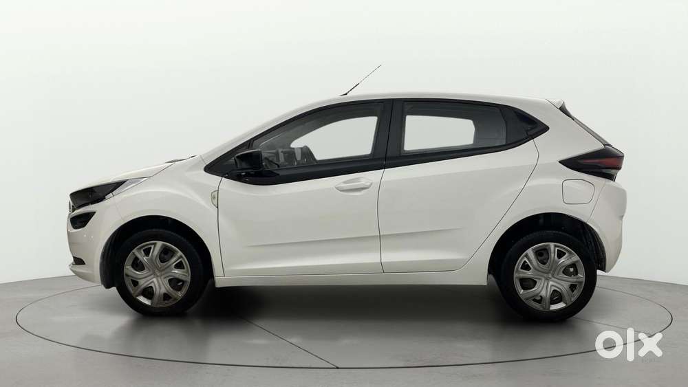 Tata Altroz 1.2 Xm Plus, 2022, Petrol