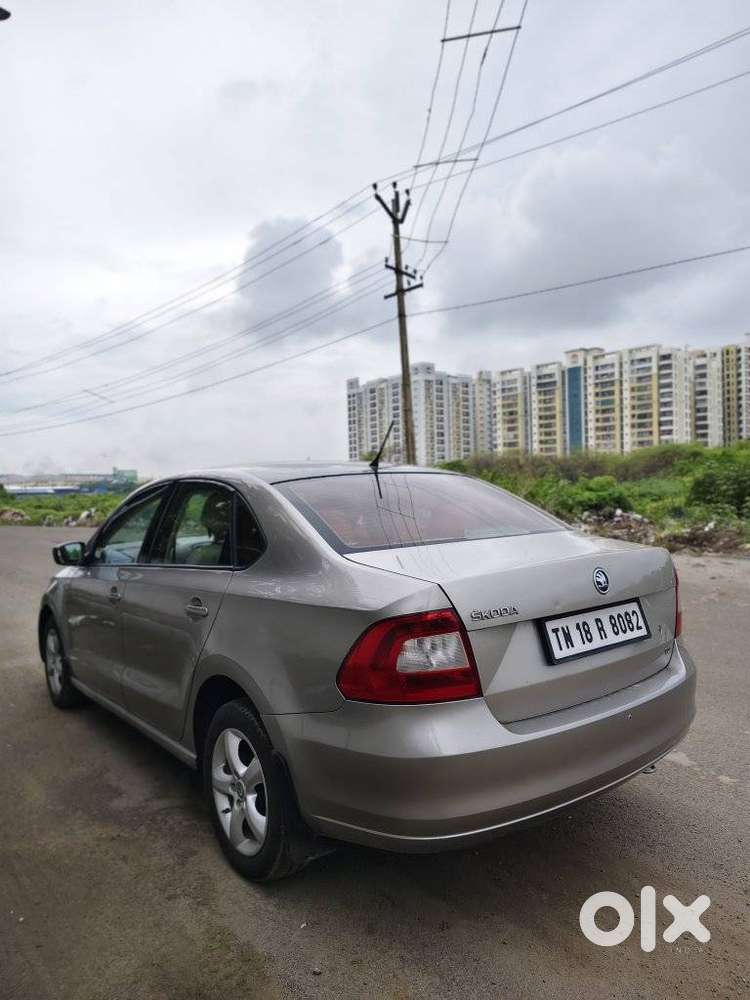 Skoda Rapid Elegance 1.6 Tdi Cr Manual, 2013, Diesel