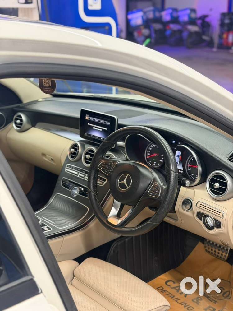 Mercedes-benz C-class 2018 39,000kms