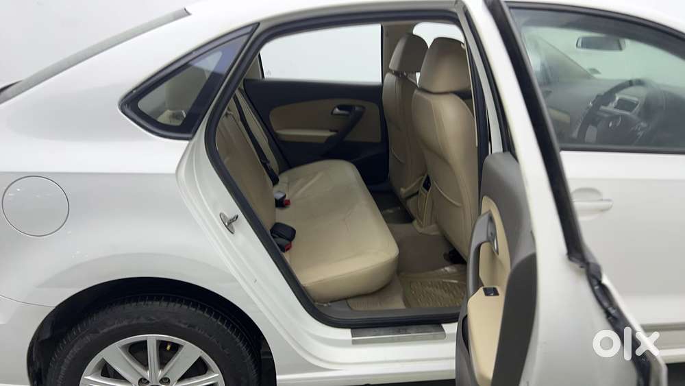 Volkswagen Vento 1.2 Tsi Highline At, 2016, Petrol