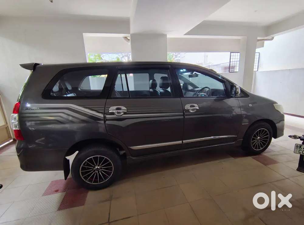Toyota Innova 2012 Diesel 190000 Km Driven