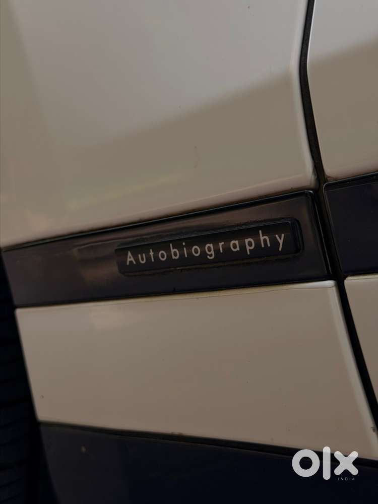 2025 Range Rover Velar Autobiography
