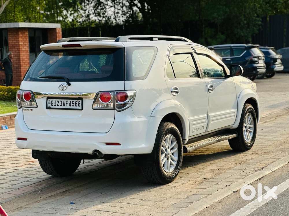 Toyota Fortuner 3.0 4x4 Manual, 2012, Diesel