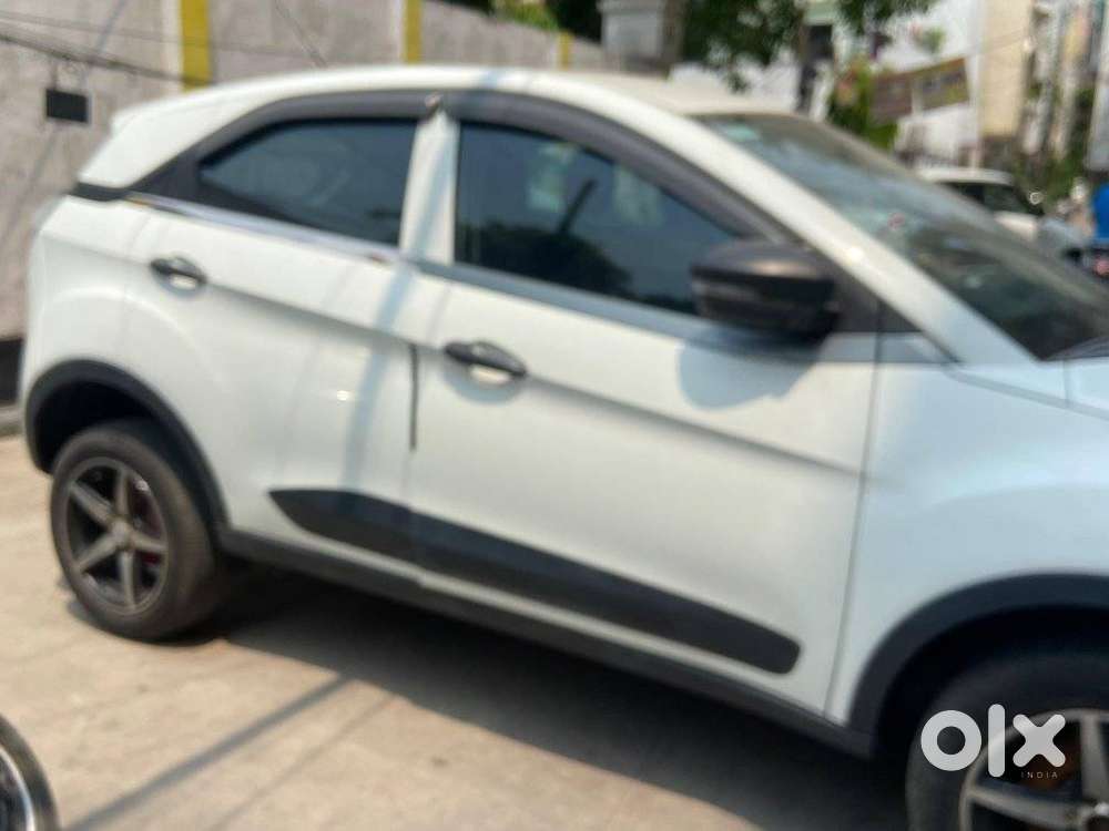 Tata Nexon 1.2 Revotron Xm, 2020, Petrol